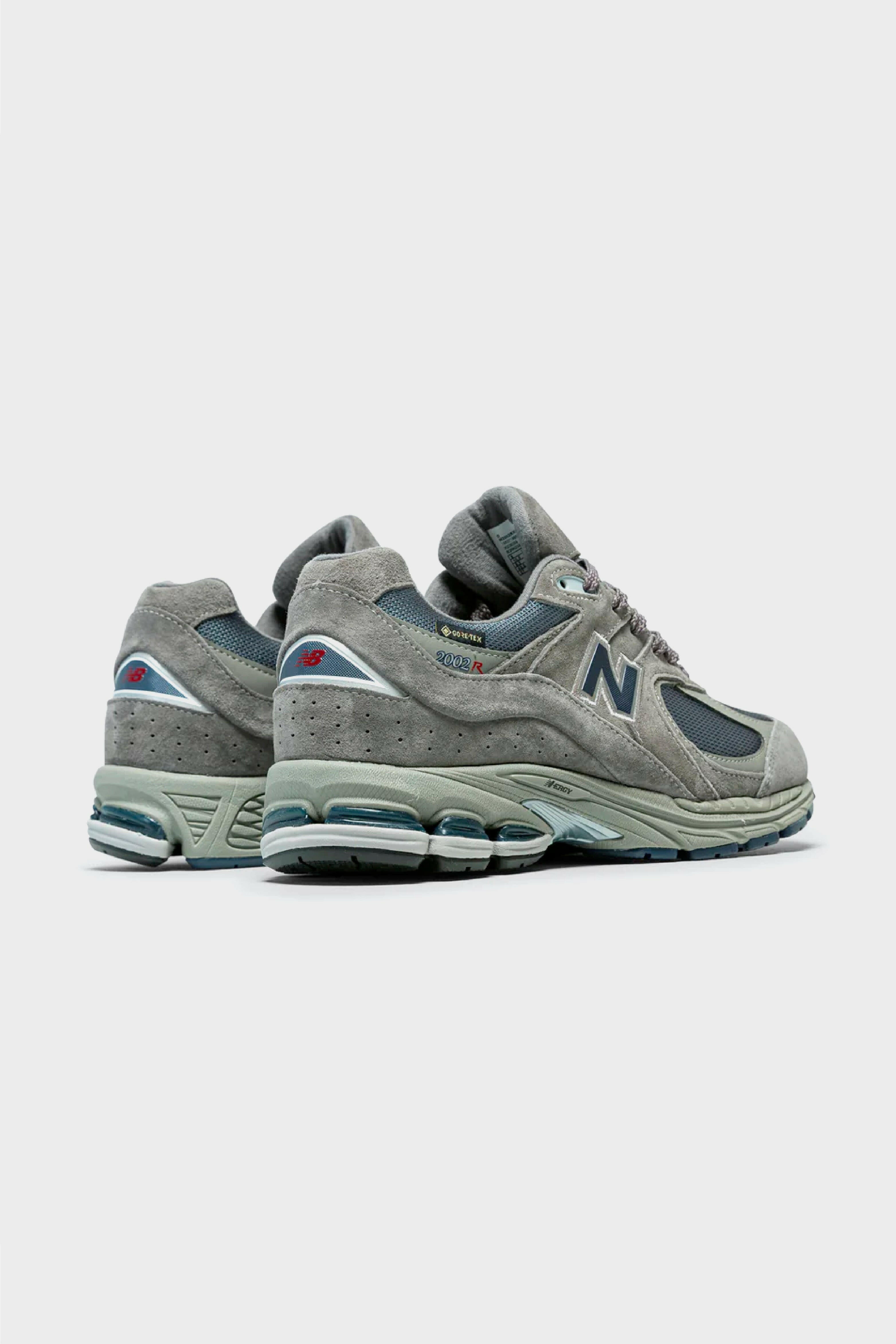 Selectshop FRAME - NEW BALANCE 2002R "Gore-Tex Castlerock" Footwear Concept Store Dubai