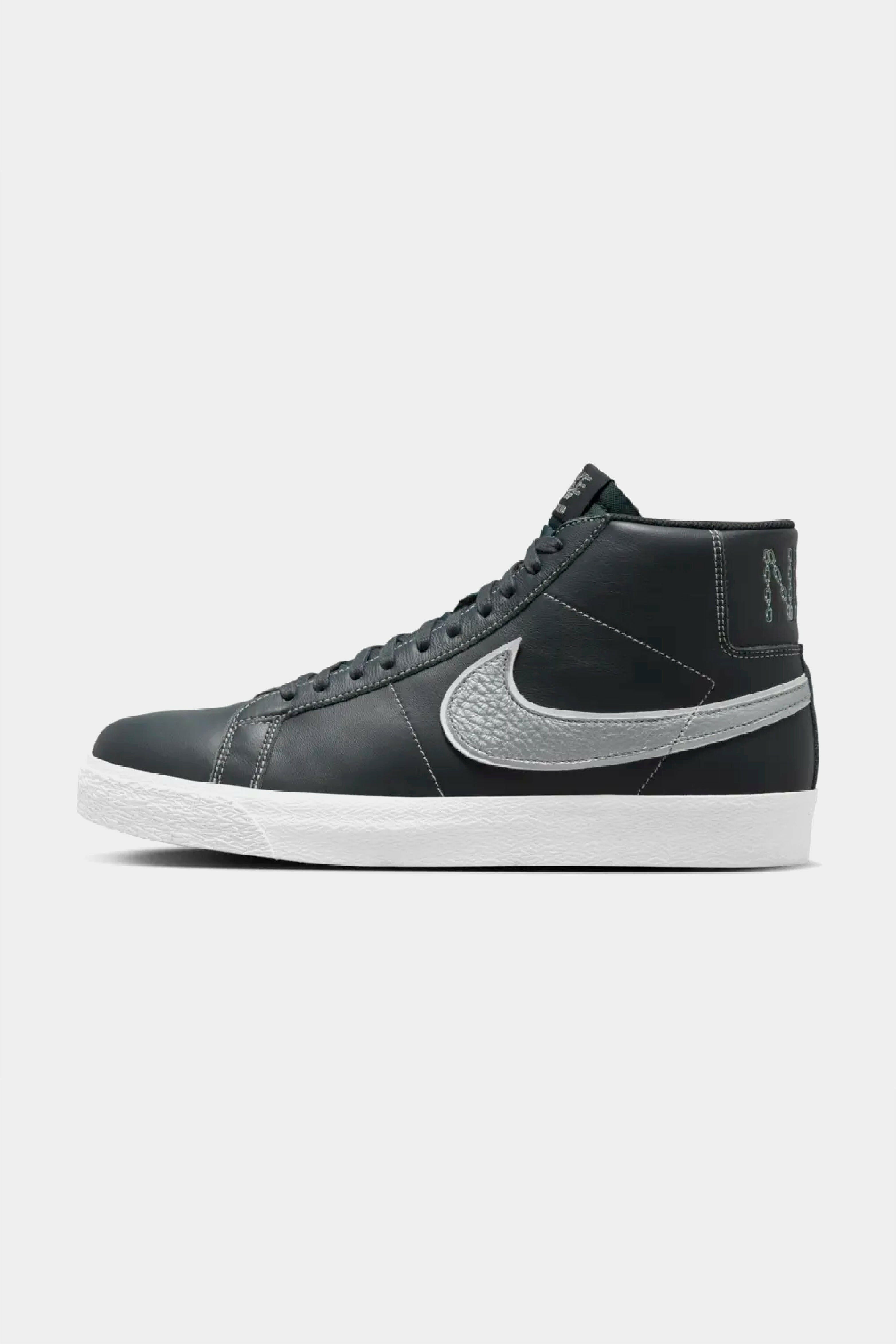 Selectshop FRAME - NIKE SB Mason Silva x Nike Zoom Blazer Mid SB Footwear Concept Store Dubai