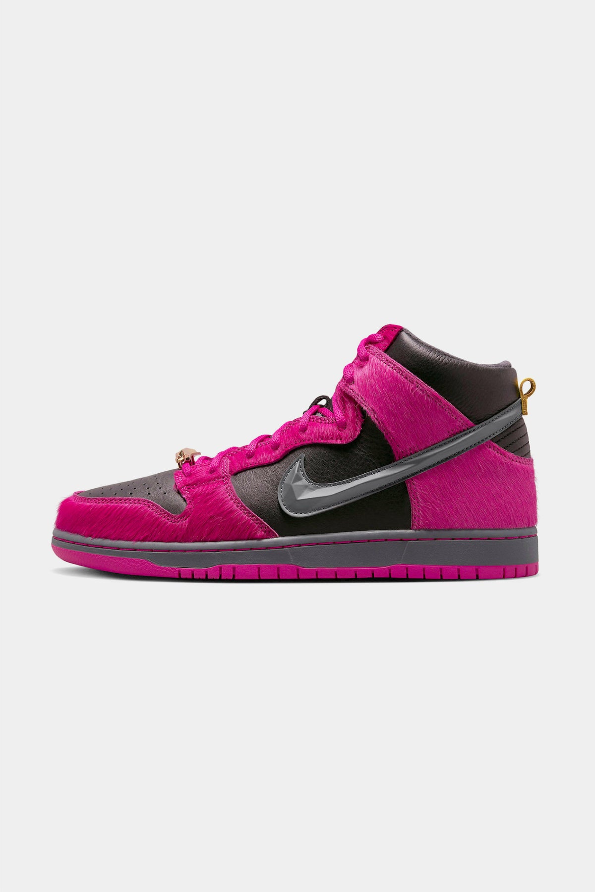 Selectshop FRAME -NIKE SB Dunk High "Run The Jewels" 迪拜鞋类概念店
