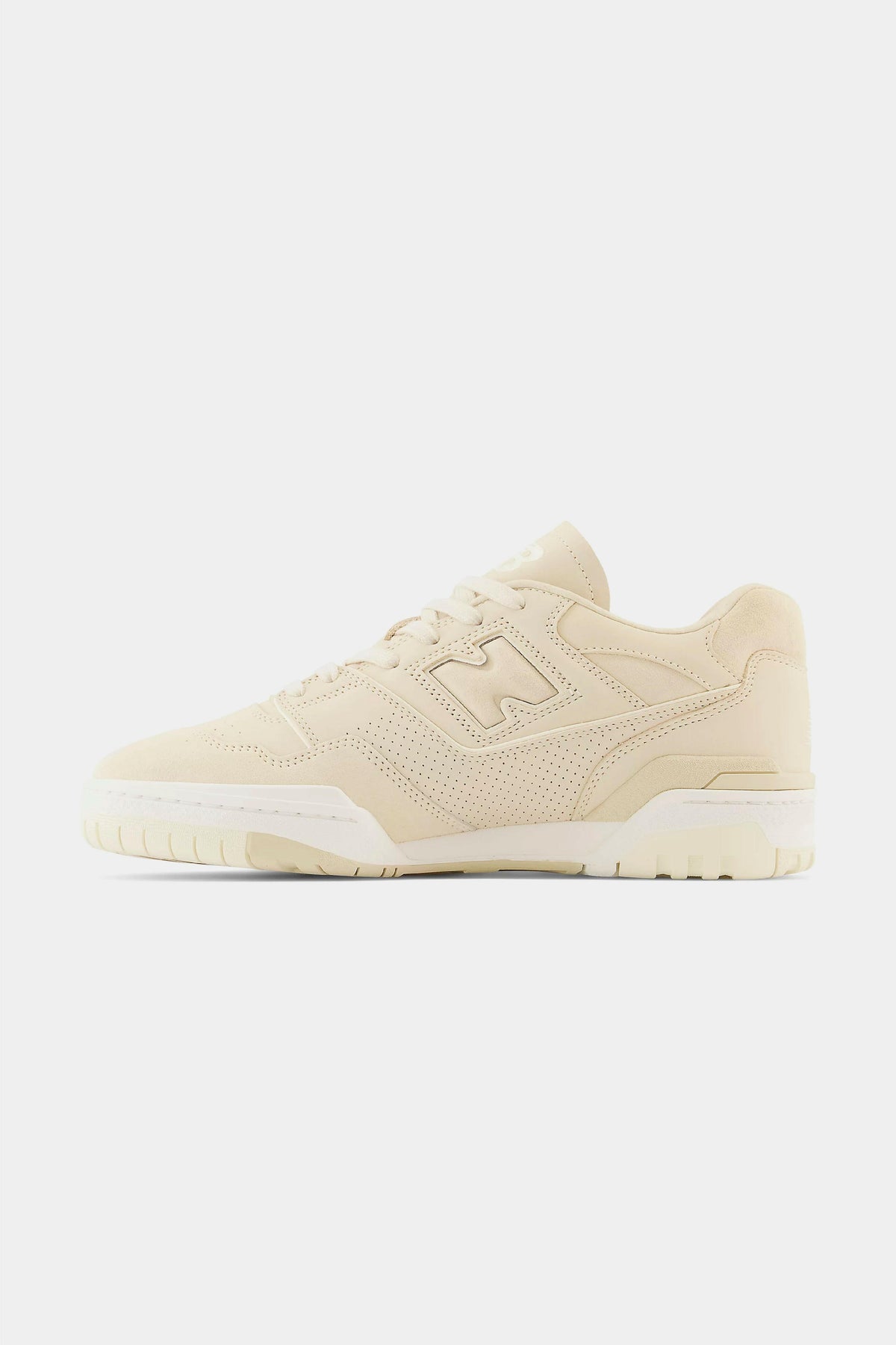 Selectshop FRAME - NEW BALANCE 550 "Light Milk Tea" Footwear Concept Store Dubai