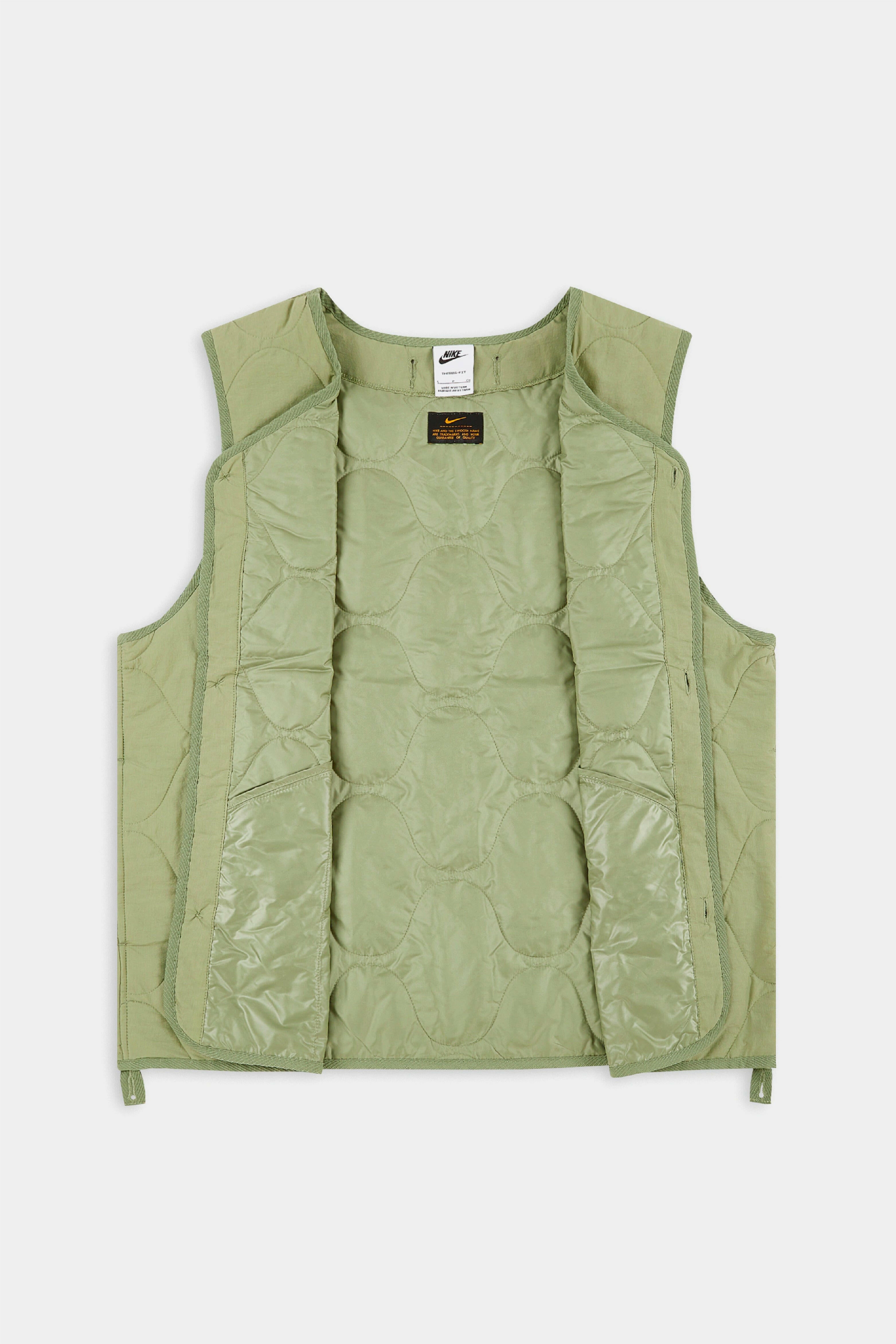 Selectshop FRAME - NIKE SB Woven Insulated Military Vest Outerwear Concept Store Dubai