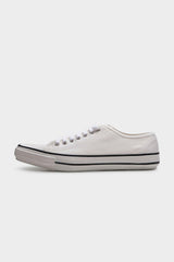 Selectshop FRAME - COMME DES GARÇONS COMME DES GARÇONS White Pointed Low-Top Sneakers Footwear Dubai