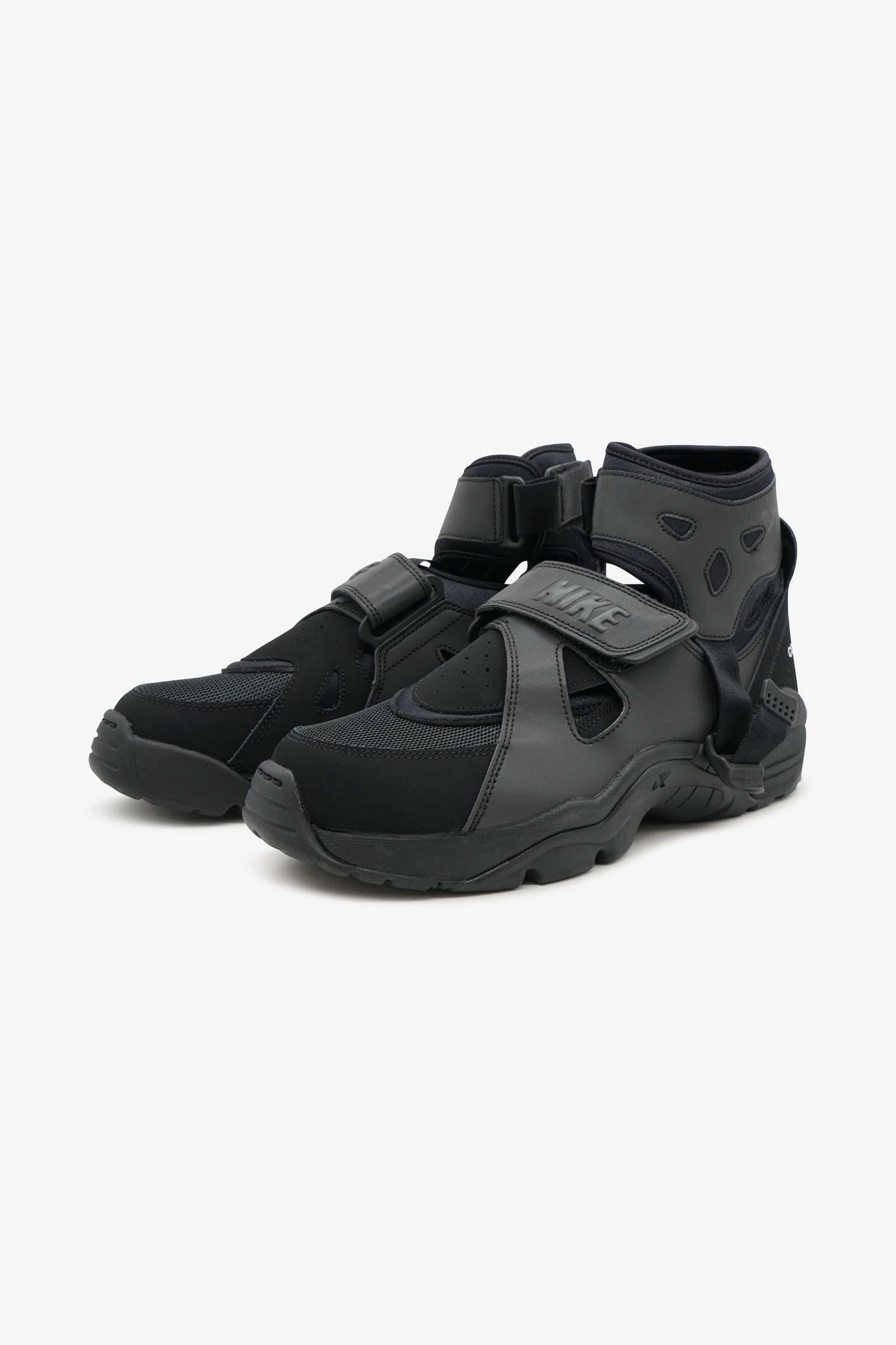 Selectshop FRAME -COMME DES GARÇONS HOMME PLUS Nike Air Carnivore Footwear Dubai