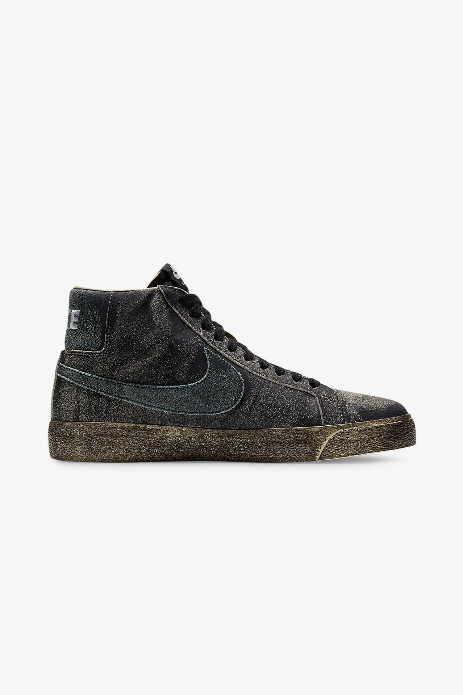 Selectshop FRAME - NIKE SB Blazer Mid PRM "Faded Black" footwear Dubai