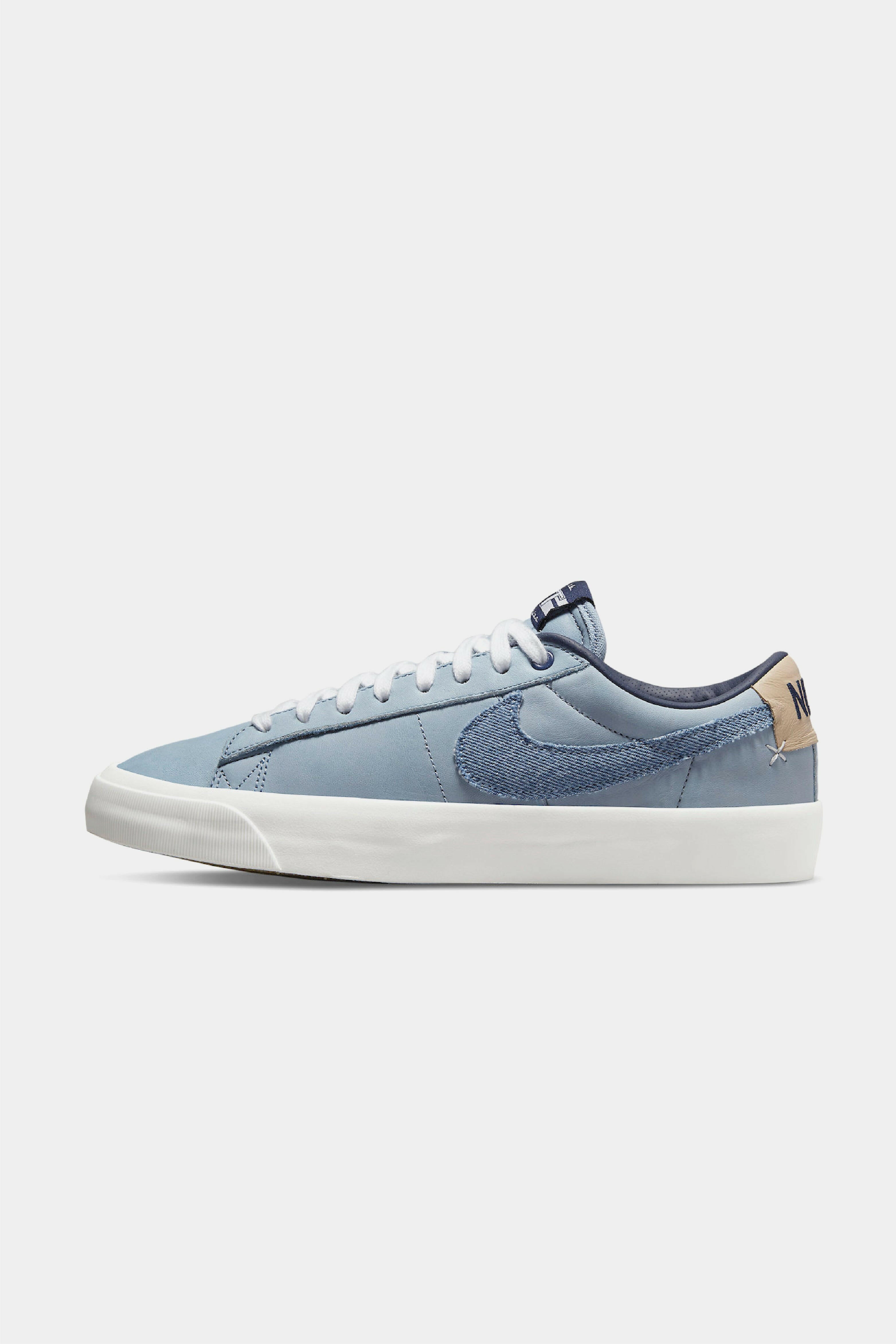 Selectshop FRAME - NIKE SB Nike SB Blazer Low GT "Light Denim" Footwear Dubai