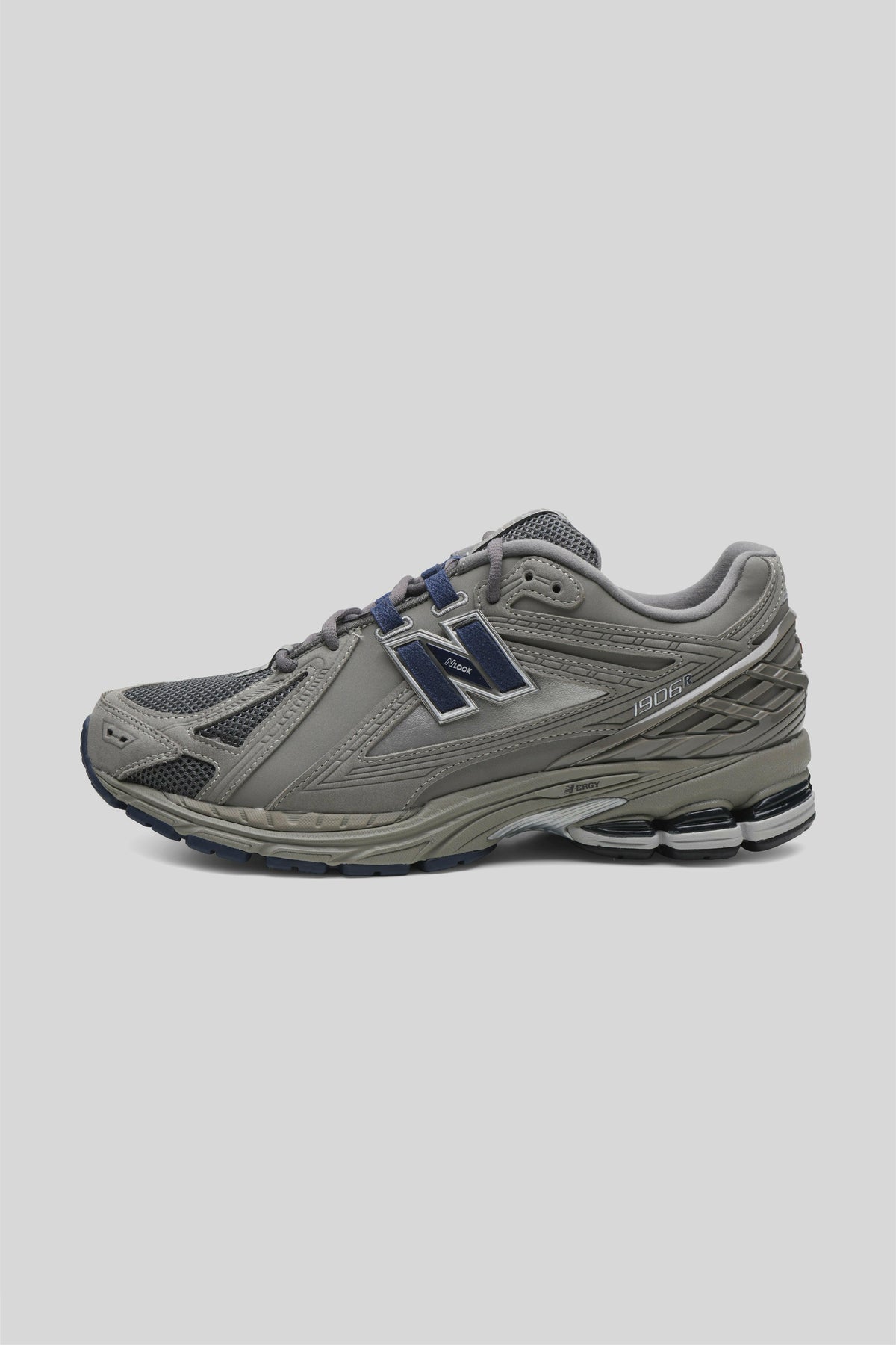 Selectshop FRAME - NEW BALANCE M1906RB "Grey Indigo" Footwear Concept Store Dubai