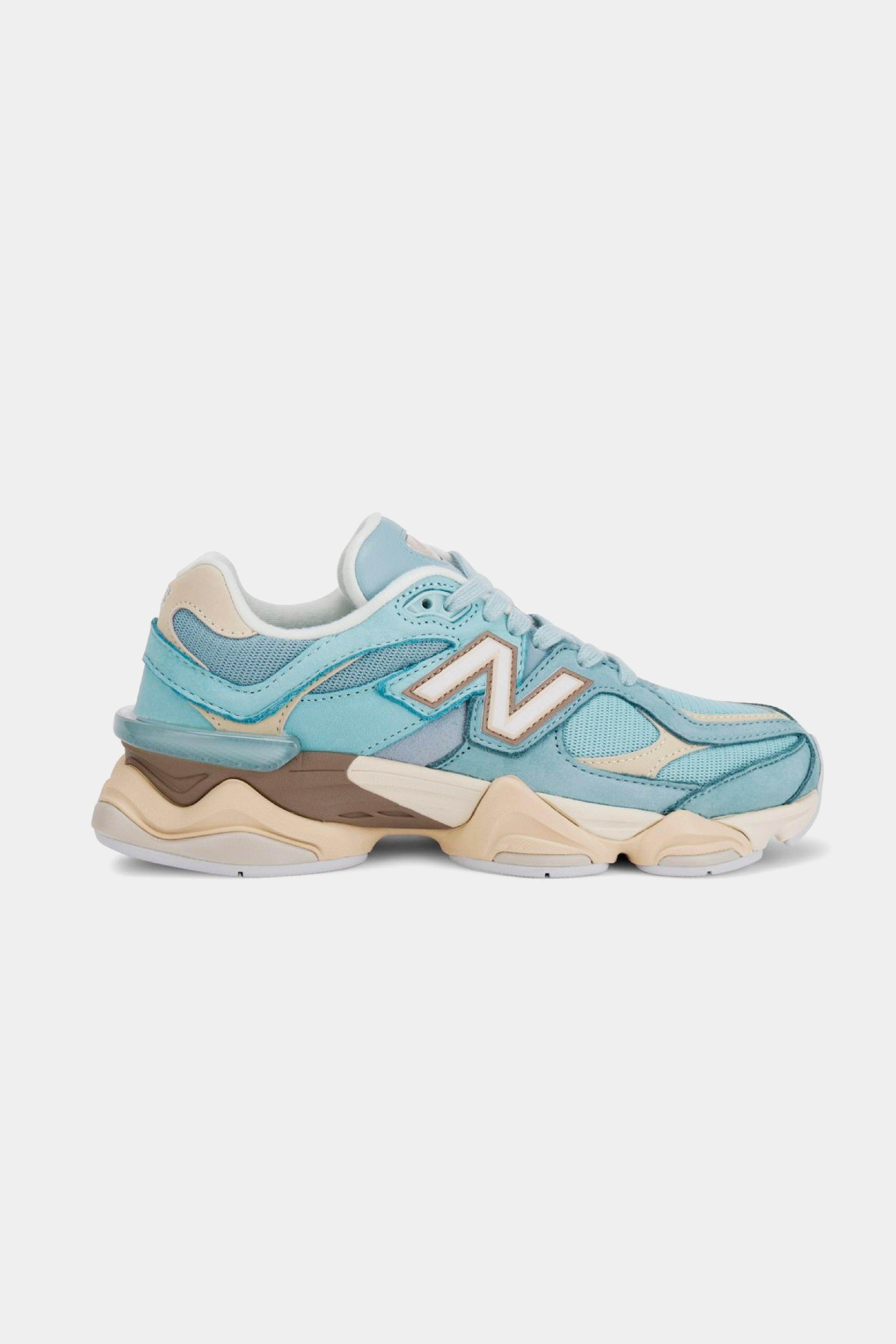 Selectshop FRAME - NEW BALANCE 9060 "Blue Haze" Footwear Concept Store Dubai