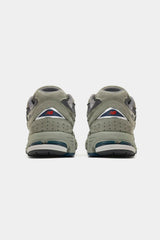 Selectshop FRAME - NEW BALANCE 2002R "Light Grey" Footwear Concept Store Dubai