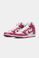 Selectshop FRAME - NIKE SB Nike SB Dunk High “Sweet Beet” Footwear Concept Store Dubai