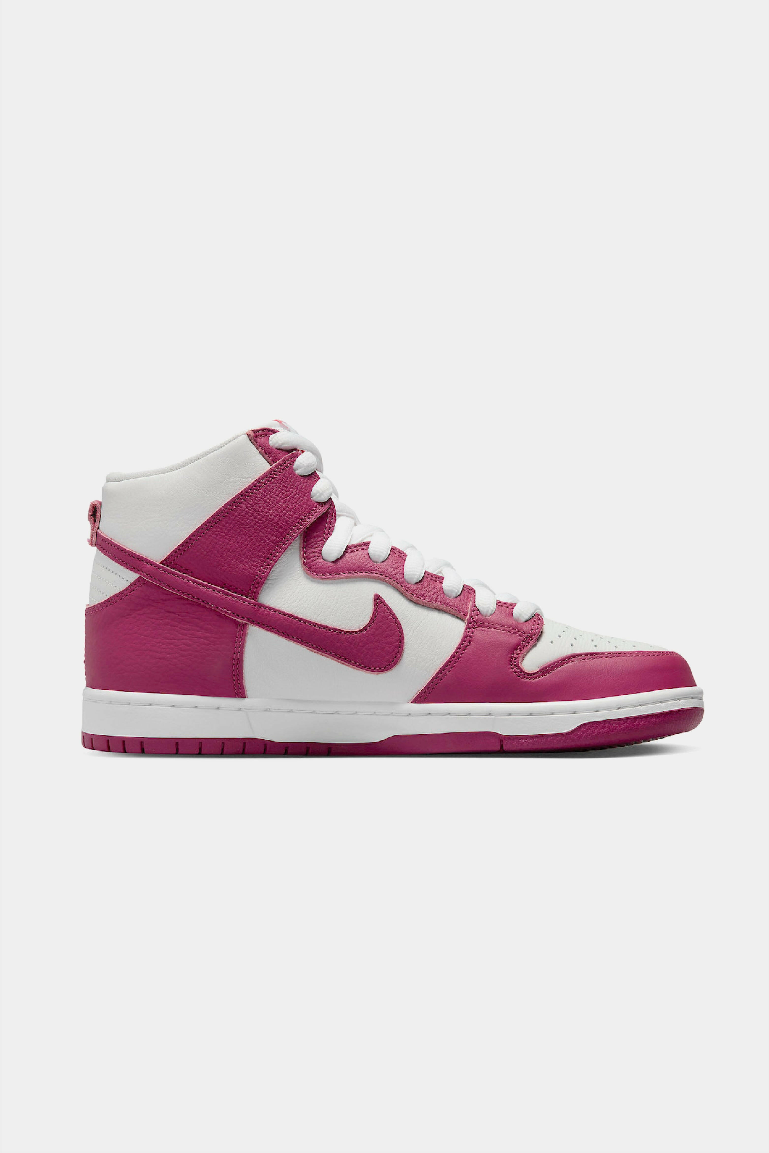 Selectshop FRAME - NIKE SB Nike SB Dunk High “Sweet Beet” Footwear Concept Store Dubai